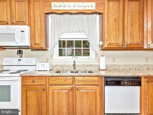 2807 CARLISLE DR #29, New Windsor, MD 21776