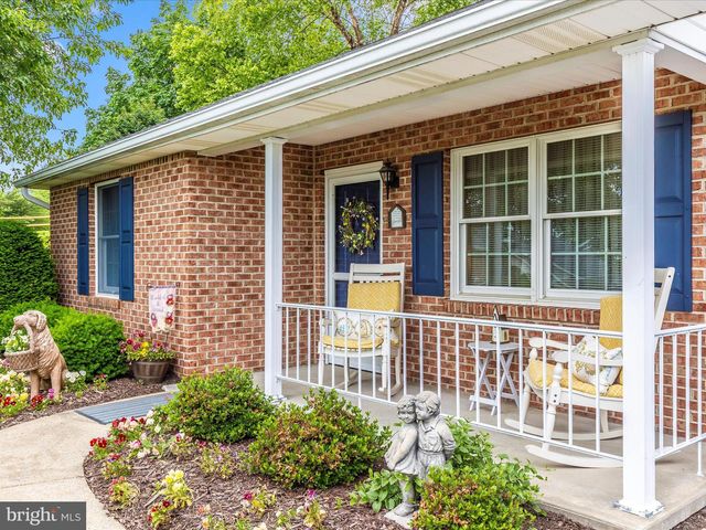 2807 CARLISLE DR #29, New Windsor, MD 21776