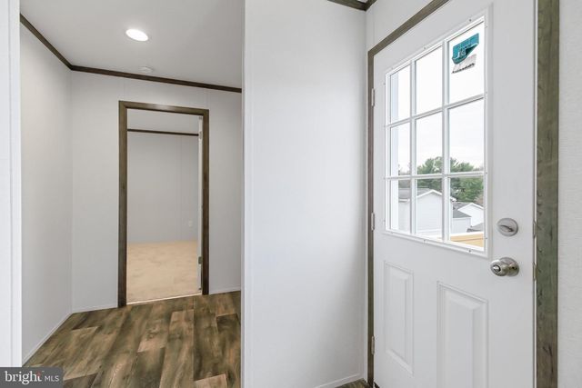 17 ASHTON DR, New Providence, PA 17560