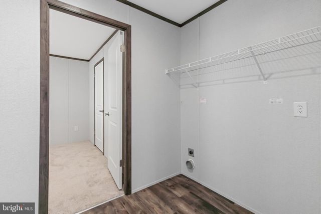 17 ASHTON DR, New Providence, PA 17560