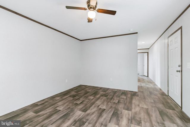 17 ASHTON DR, New Providence, PA 17560