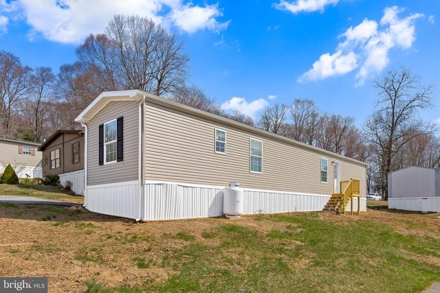 17 ASHTON DR, New Providence, PA 17560