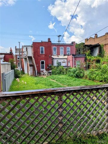 7326 Pennsylvania Avenue, St Louis, MO 63111