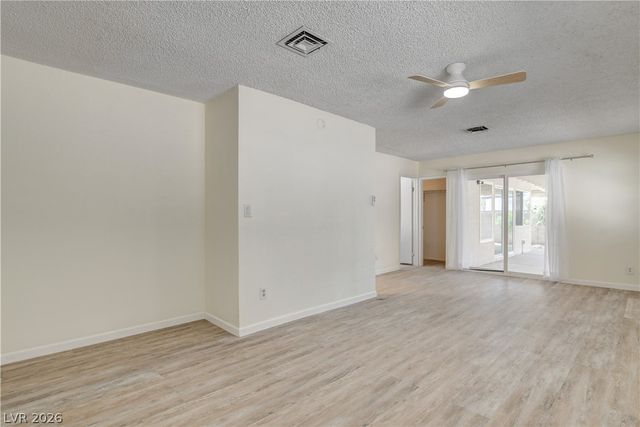 2085 Wagonwheel Avenue, Las Vegas, NV 89119