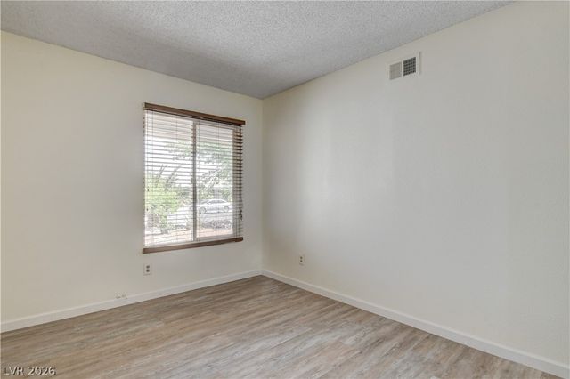 2085 Wagonwheel Avenue, Las Vegas, NV 89119