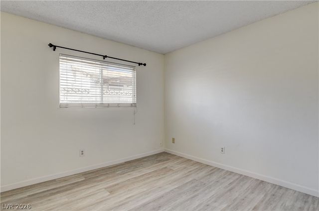 2085 Wagonwheel Avenue, Las Vegas, NV 89119