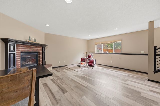 1024 N Crest St, Wichita, KS 67206