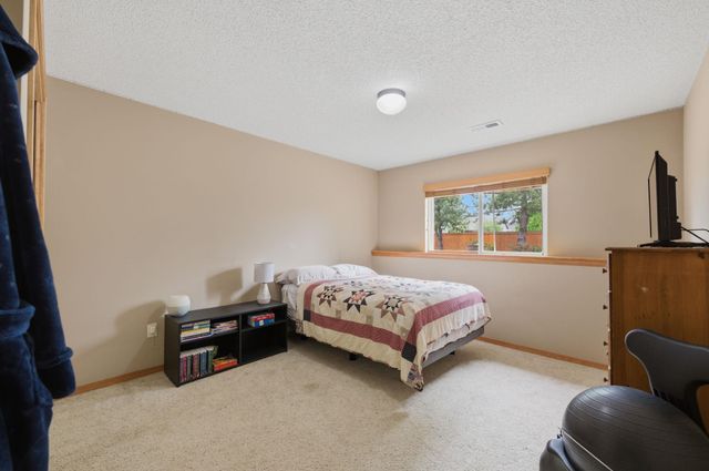 1024 N Crest St, Wichita, KS 67206