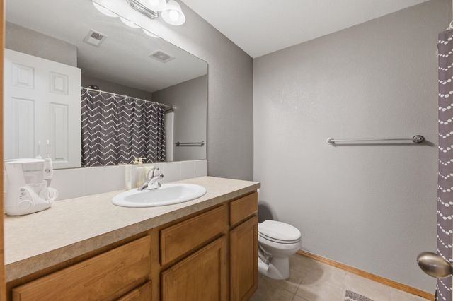 1024 N Crest St, Wichita, KS 67206