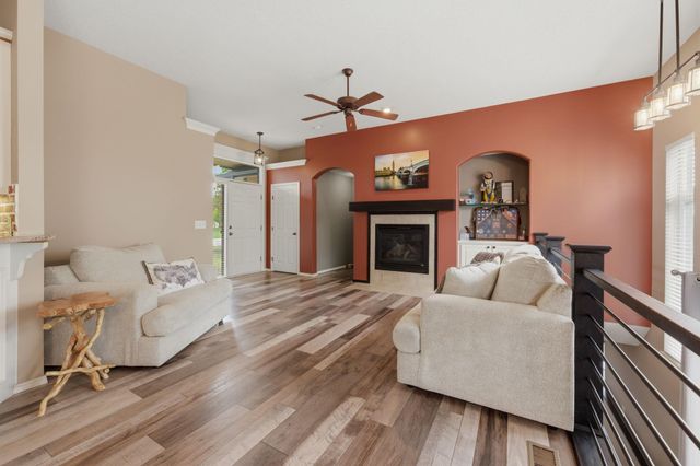 1024 N Crest St, Wichita, KS 67206