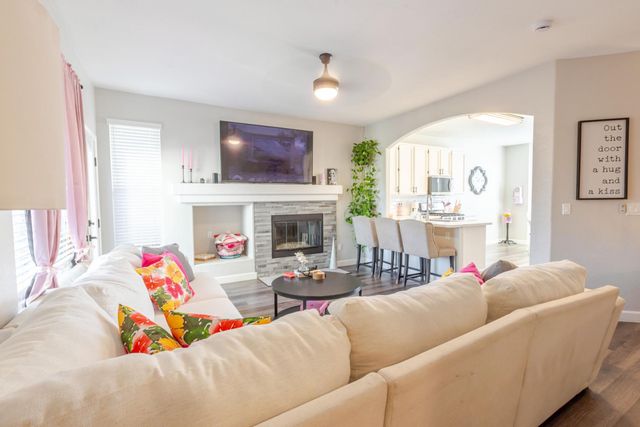 2152 Milan Way, Roseville, CA 95678