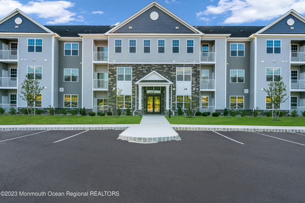 750 Lighthouse Drive 3302, Barnegat, NJ 08005