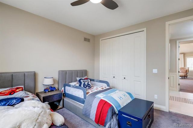 3960 Harvest Creek Court, Rochester, MI 48306