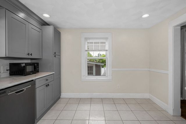 202 Salem St, Wakefield, MA 01880