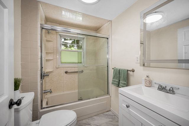 202 Salem St, Wakefield, MA 01880