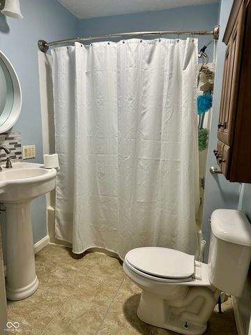 1779 E Little Bear Road, Connersville, IN 47331