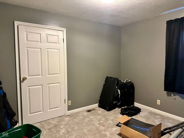 1779 E Little Bear Road, Connersville, IN 47331