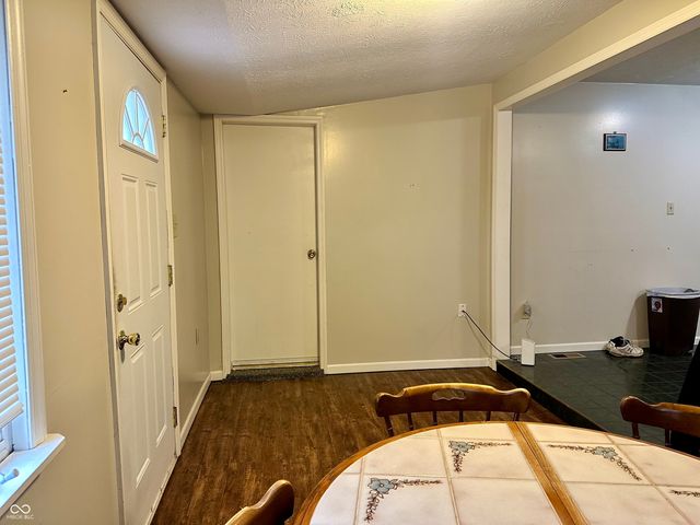 1779 E Little Bear Road, Connersville, IN 47331