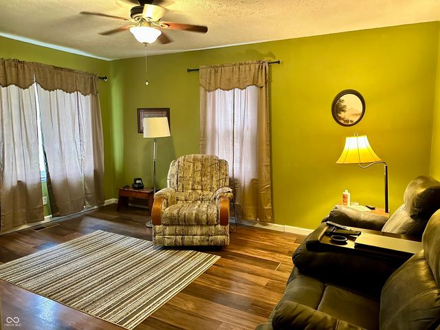 1779 E Little Bear Road, Connersville, IN 47331