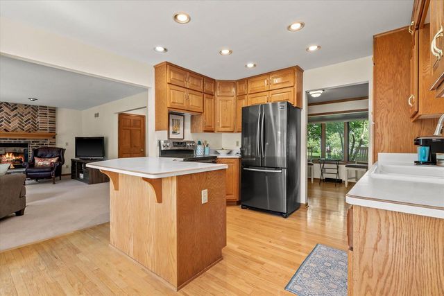 W168N5039 Stonefield ROAD, Menomonee Falls, WI 53051