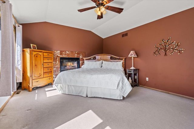 W168N5039 Stonefield ROAD, Menomonee Falls, WI 53051