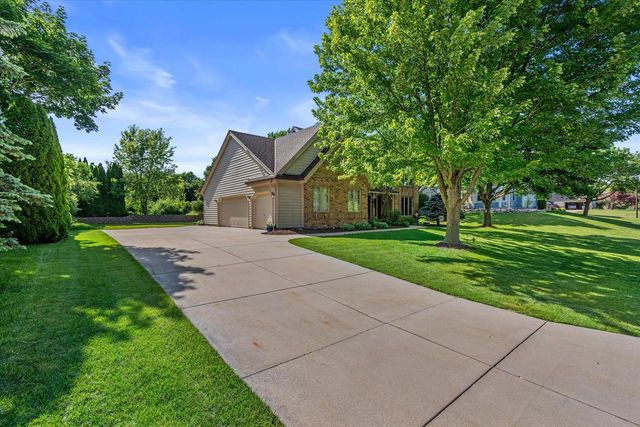 W168N5039 Stonefield ROAD, Menomonee Falls, WI 53051