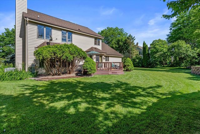 W168N5039 Stonefield ROAD, Menomonee Falls, WI 53051