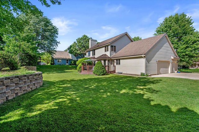 W168N5039 Stonefield ROAD, Menomonee Falls, WI 53051