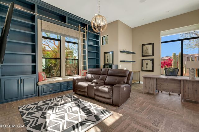 14180 N Los Saguaros Drive, Marana, AZ 85658