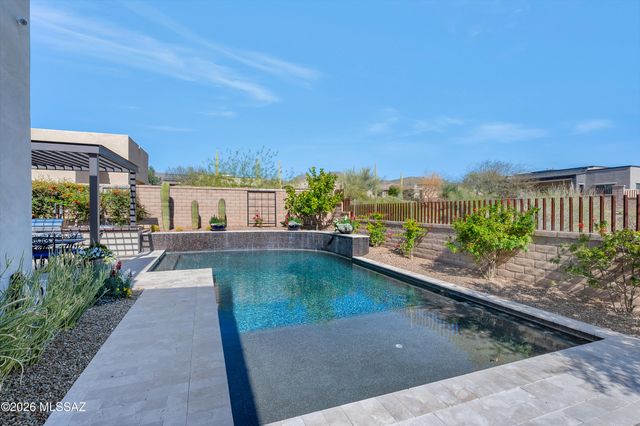 14180 N Los Saguaros Drive, Marana, AZ 85658