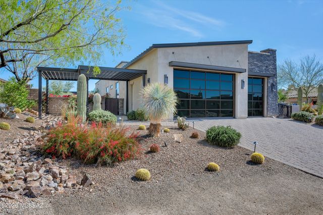 14180 N Los Saguaros Drive, Marana, AZ 85658