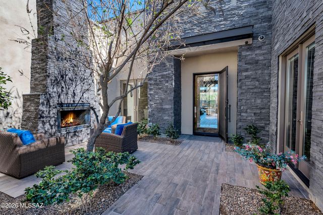 14180 N Los Saguaros Drive, Marana, AZ 85658