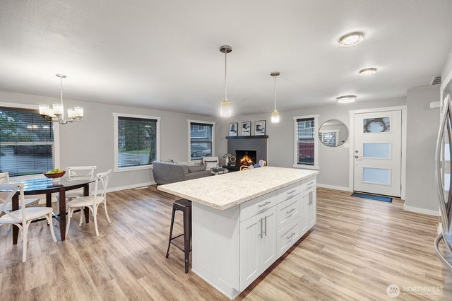 7843 NE 146th Street, Kenmore, WA 98028