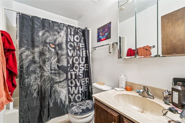 780 Ryan Ave, Hiawatha, IA 52233