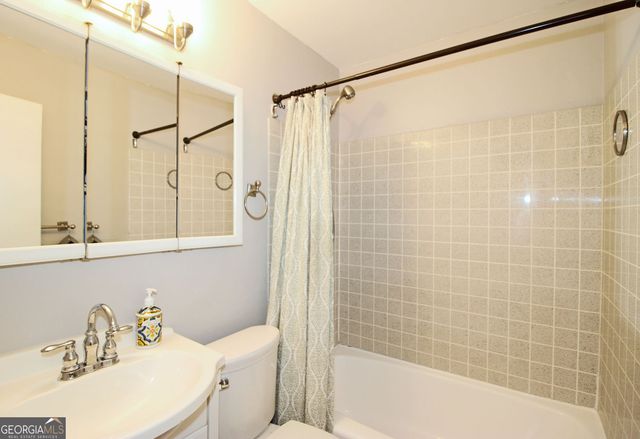 456 Plantation Road SW, Smyrna, GA 30082