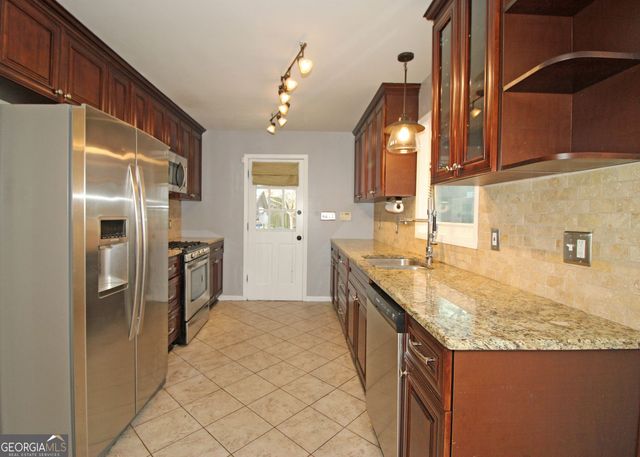 456 Plantation Road SW, Smyrna, GA 30082