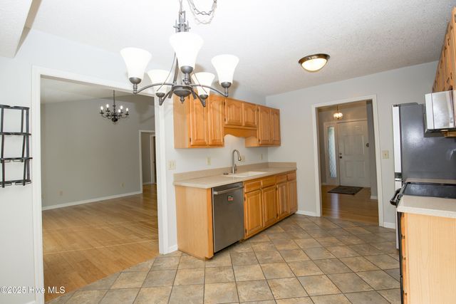 65 Live Oak Lane, Pinehurst, NC 28374