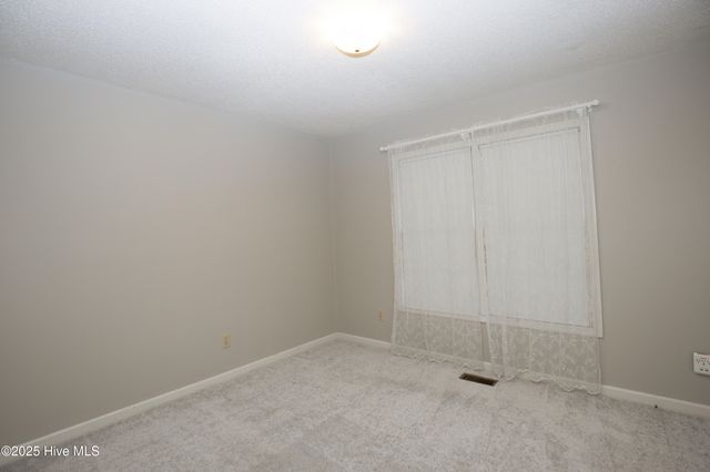 65 Live Oak Lane, Pinehurst, NC 28374