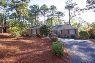 65 Live Oak Lane, Pinehurst, NC 28374