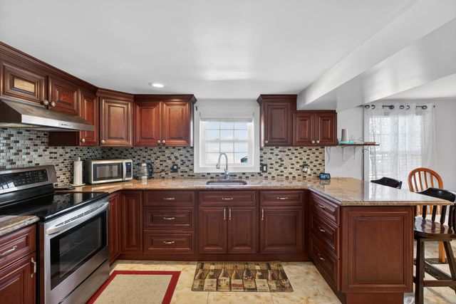 110 Fenwick Street, West Haven, CT 06516