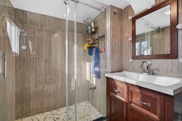 110 Fenwick Street, West Haven, CT 06516