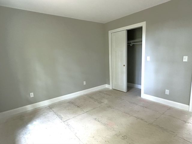3 Clermont Way, Freetown, MA 02717