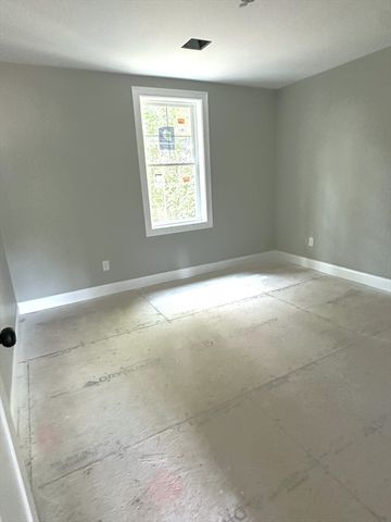 3 Clermont Way, Freetown, MA 02717