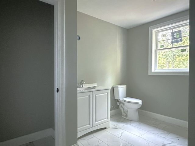 3 Clermont Way, Freetown, MA 02717