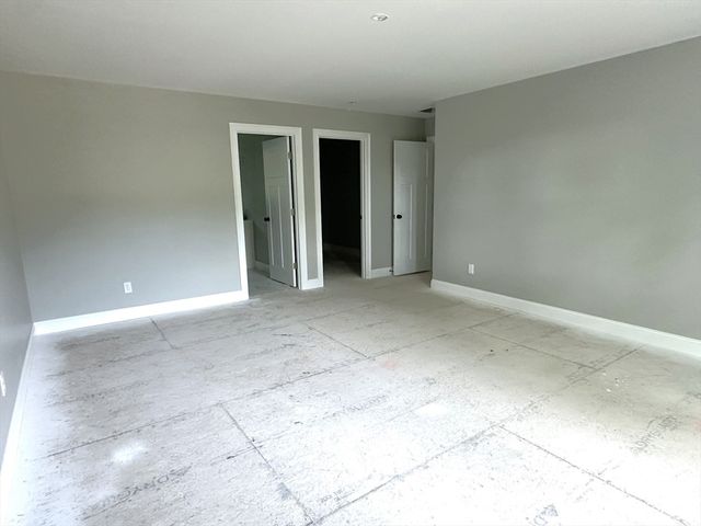 3 Clermont Way, Freetown, MA 02717