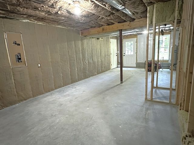 3 Clermont Way, Freetown, MA 02717