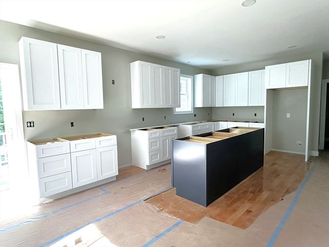 3 Clermont Way, Freetown, MA 02717