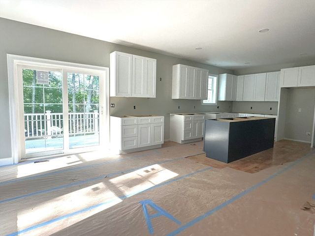 3 Clermont Way, Freetown, MA 02717