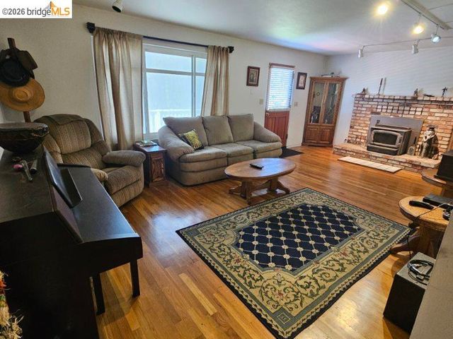 19967 Peaceful Oak, Sonora, CA 95370