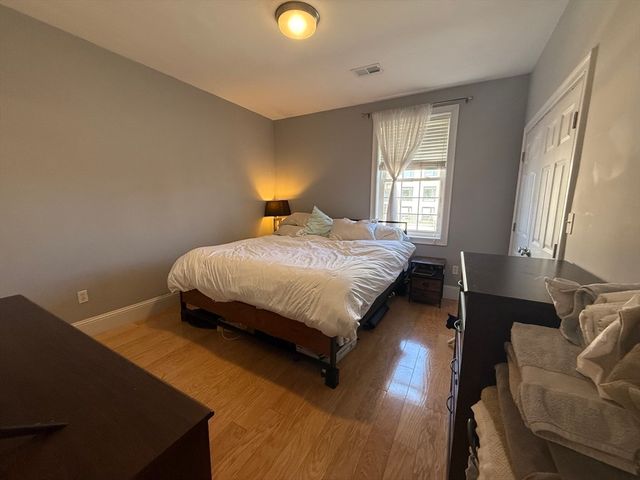 119 Dorchester St. 10, Boston, MA 02127